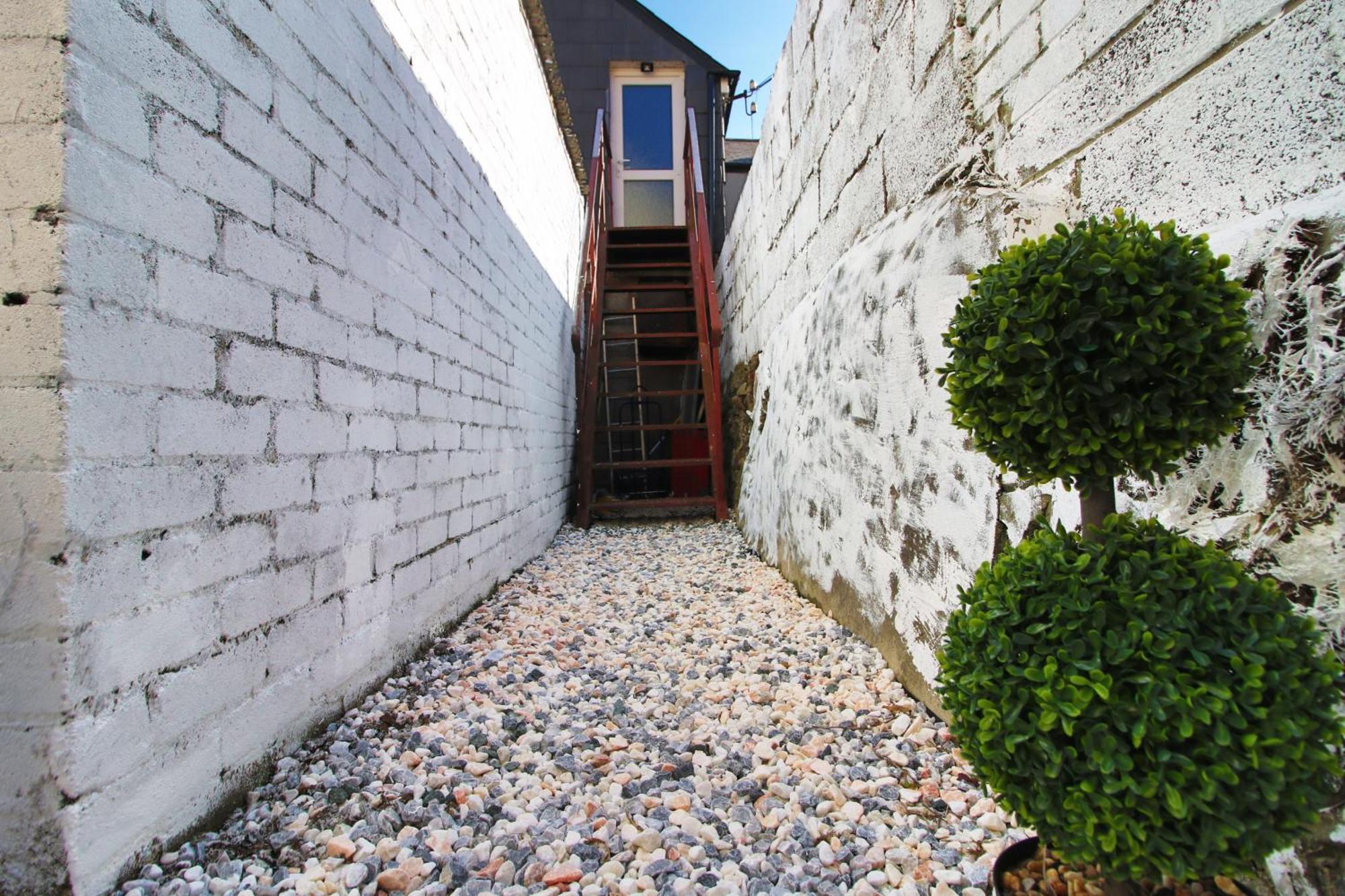 Modern Guesthouse, Fast Wi-Fi, Street Free Parking, Central, Fully Equipped Cardiff Buitenkant foto